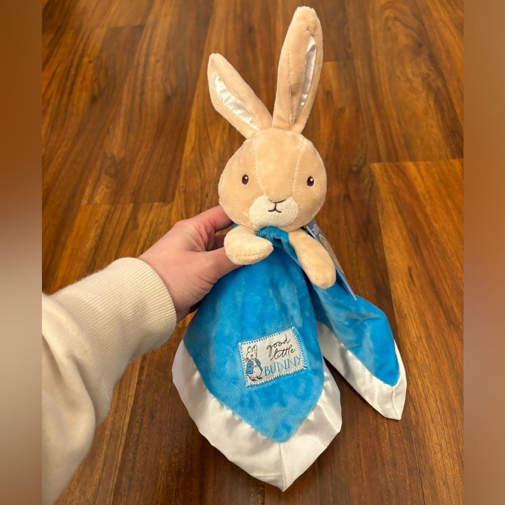 Peter Rabbit Beatrix Potter Lovey Plush Blanket NWT